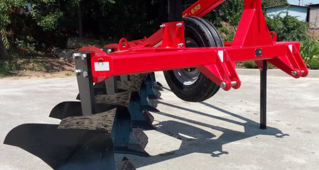 تصویر 2 از گاوآهن حاج قربان یک الگوی عملکردی عالی با تیغه های فولادی